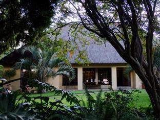 Safari Club Sa Hotel Kempton Park Exterior photo