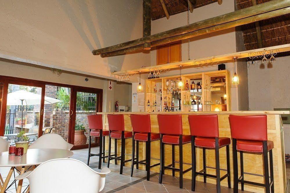 Safari Club Sa Hotel Kempton Park Exterior photo